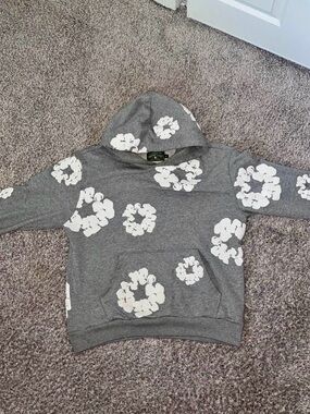 Demin tear grey hoodie Brand new with tags ✅ next business day shipping✈️